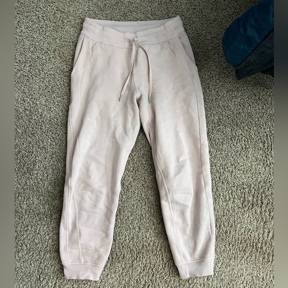Lululemon Scuba Sweats - Picture 1 of 3